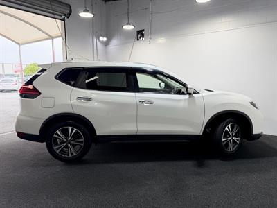 2018 Nissan X-Trail - Thumbnail