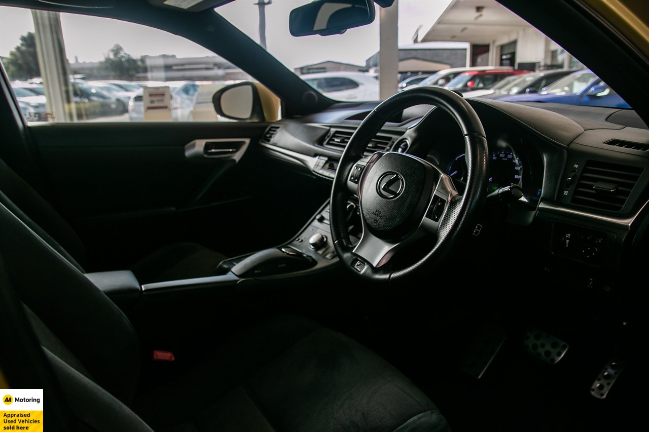 2012 Lexus CT 200h