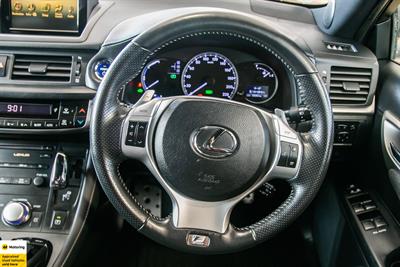 2012 Lexus CT 200h - Thumbnail