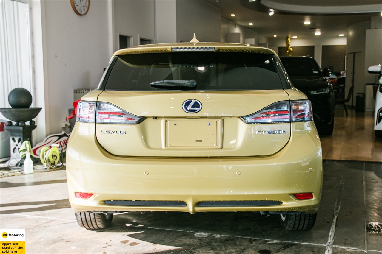 2012 Lexus CT 200h