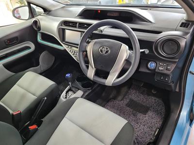 2012 Toyota Aqua - Thumbnail