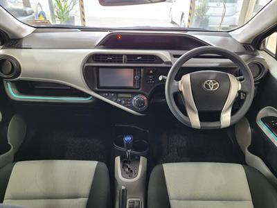 2012 Toyota Aqua - Thumbnail
