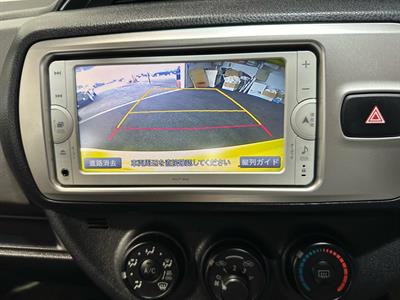 2014 Toyota Vitz - Thumbnail