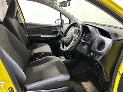 2014 Toyota Vitz - Thumbnail