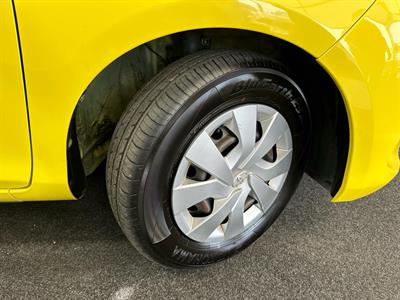 2014 Toyota Vitz - Thumbnail