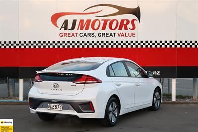 2022 Hyundai IONIQ - Thumbnail