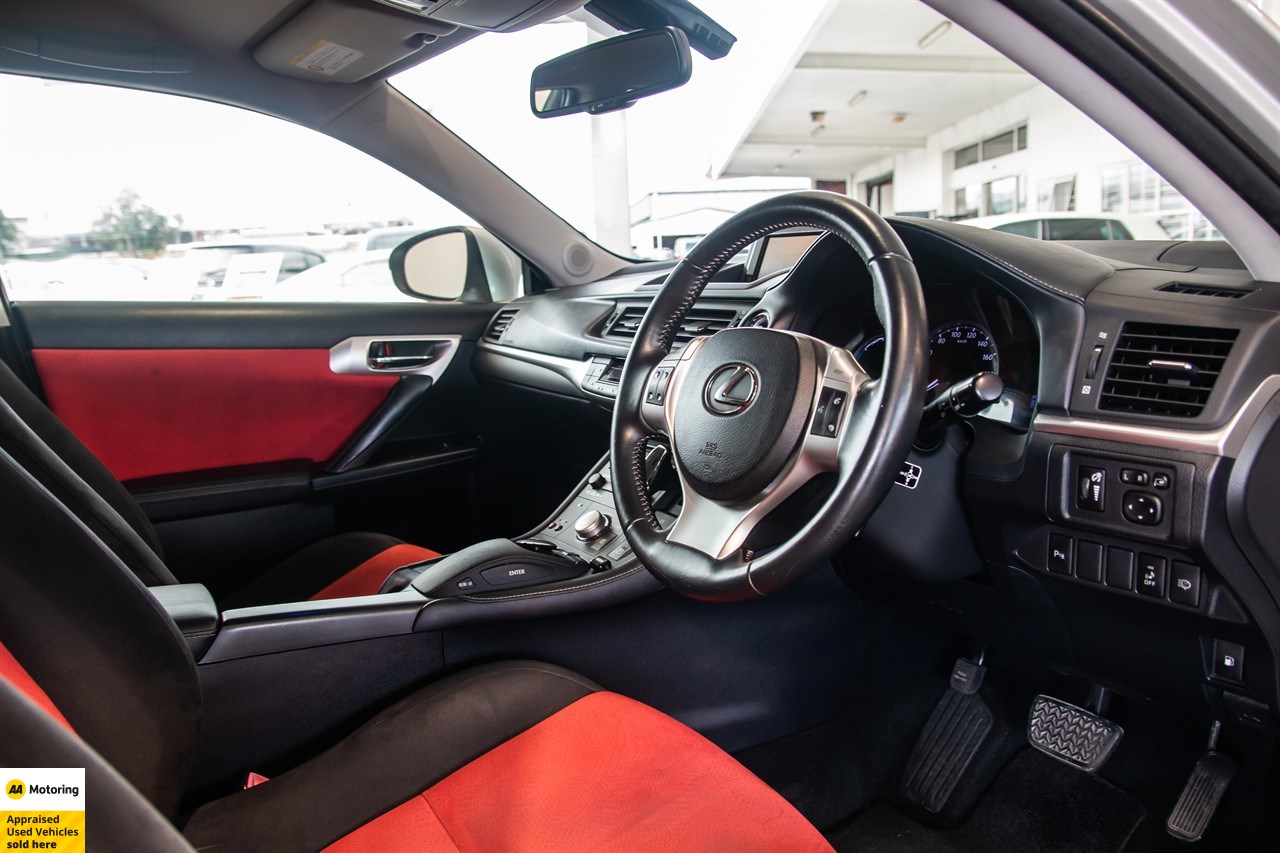 2012 Lexus CT200H