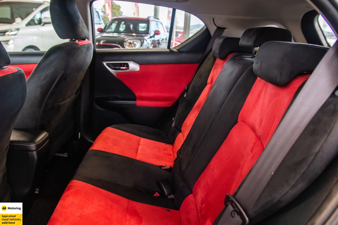 2012 Lexus CT200H