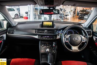 2012 Lexus CT200H - Thumbnail