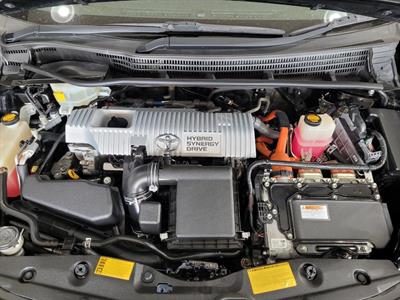 2013 Toyota Prius - Thumbnail