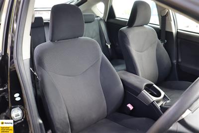 2012 Toyota Prius - Thumbnail