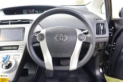 2012 Toyota Prius - Thumbnail