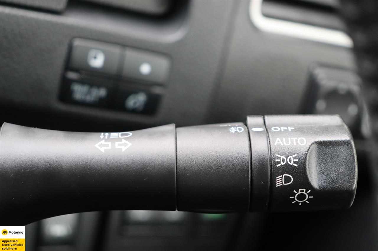 2015 Nissan Serena