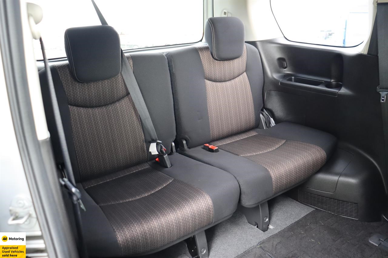 2015 Nissan Serena