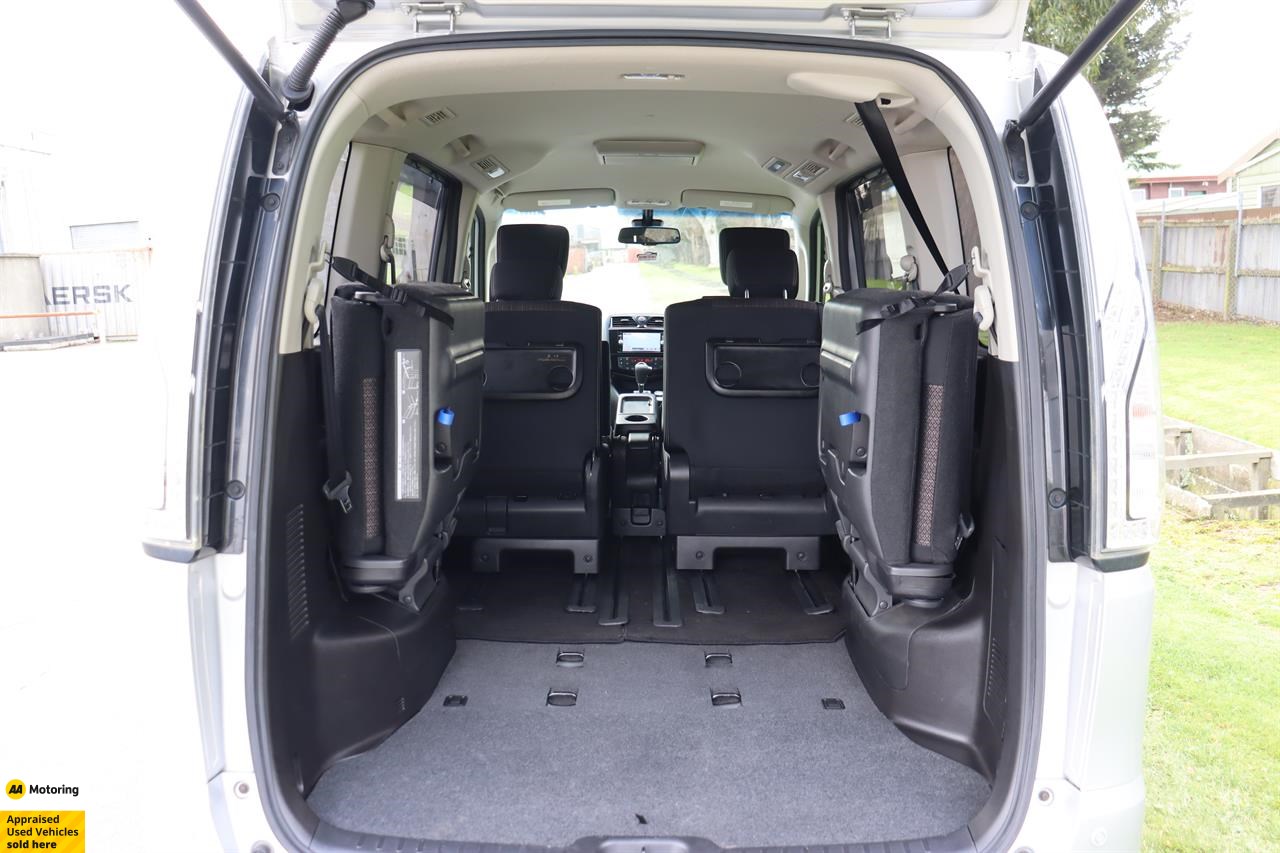 2015 Nissan Serena
