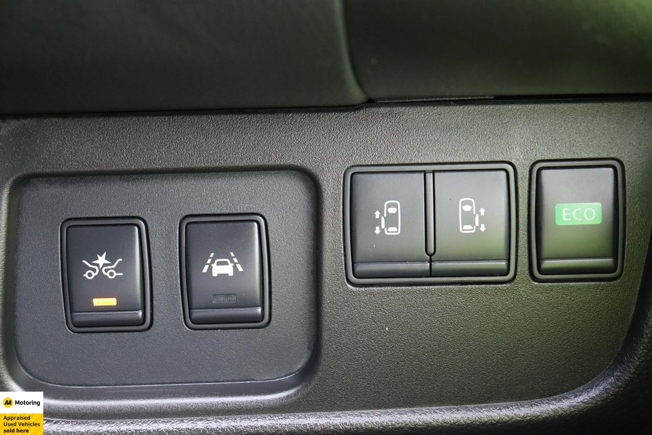 2015 Nissan Serena
