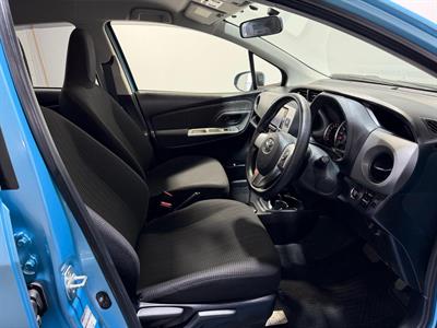 2014 Toyota Vitz - Thumbnail