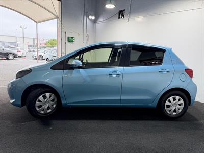 2014 Toyota Vitz - Thumbnail