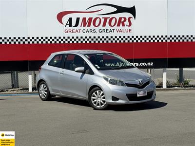 2012 Toyota Yaris - Thumbnail