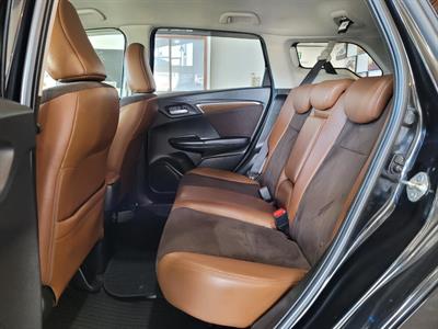 2015 Honda Shuttle - Thumbnail
