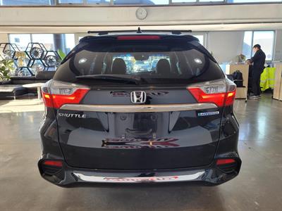 2015 Honda Shuttle - Thumbnail