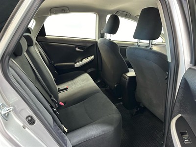 2012 Toyota Prius - Thumbnail