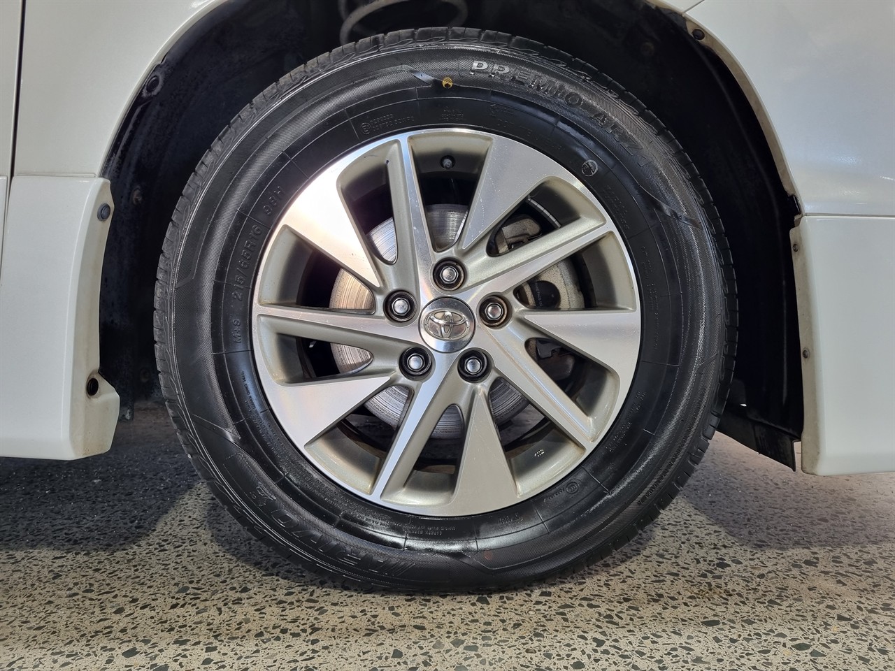 2012 Toyota Vellfire