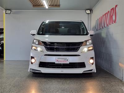 2012 Toyota Vellfire - Thumbnail