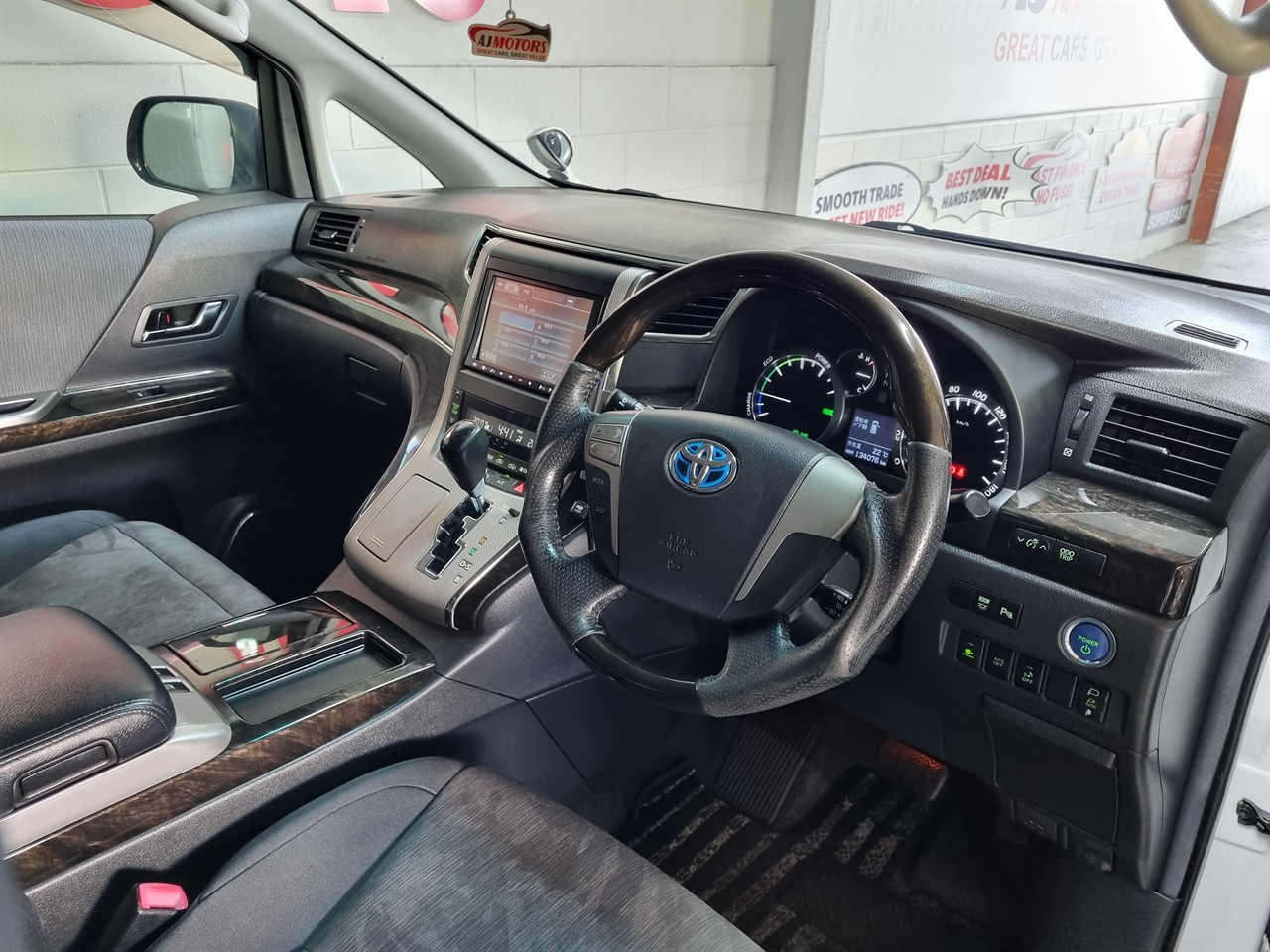 2012 Toyota Vellfire