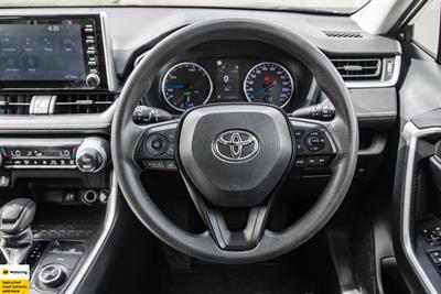 2019 Toyota RAV4 - Thumbnail