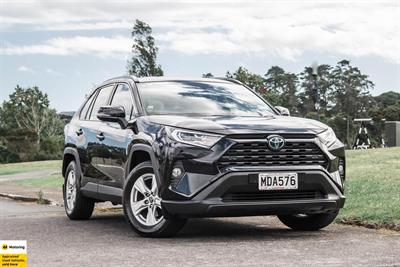 2019 Toyota RAV4 - Thumbnail