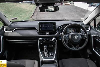 2019 Toyota RAV4 - Thumbnail