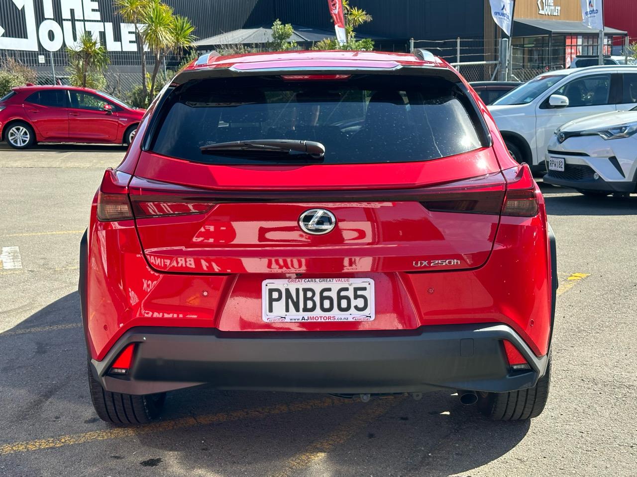 2022 Lexus UX 250h