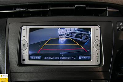 2014 Toyota Prius - Thumbnail