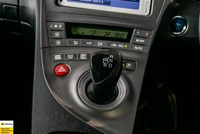 2014 Toyota Prius - Thumbnail