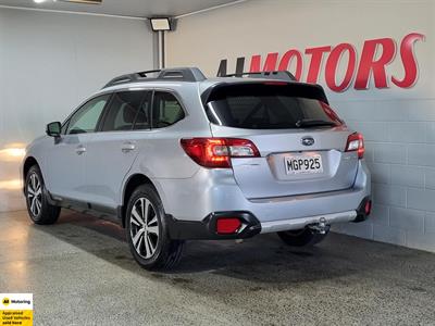 2019 Subaru Outback - Thumbnail