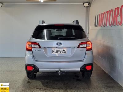2019 Subaru Outback - Thumbnail