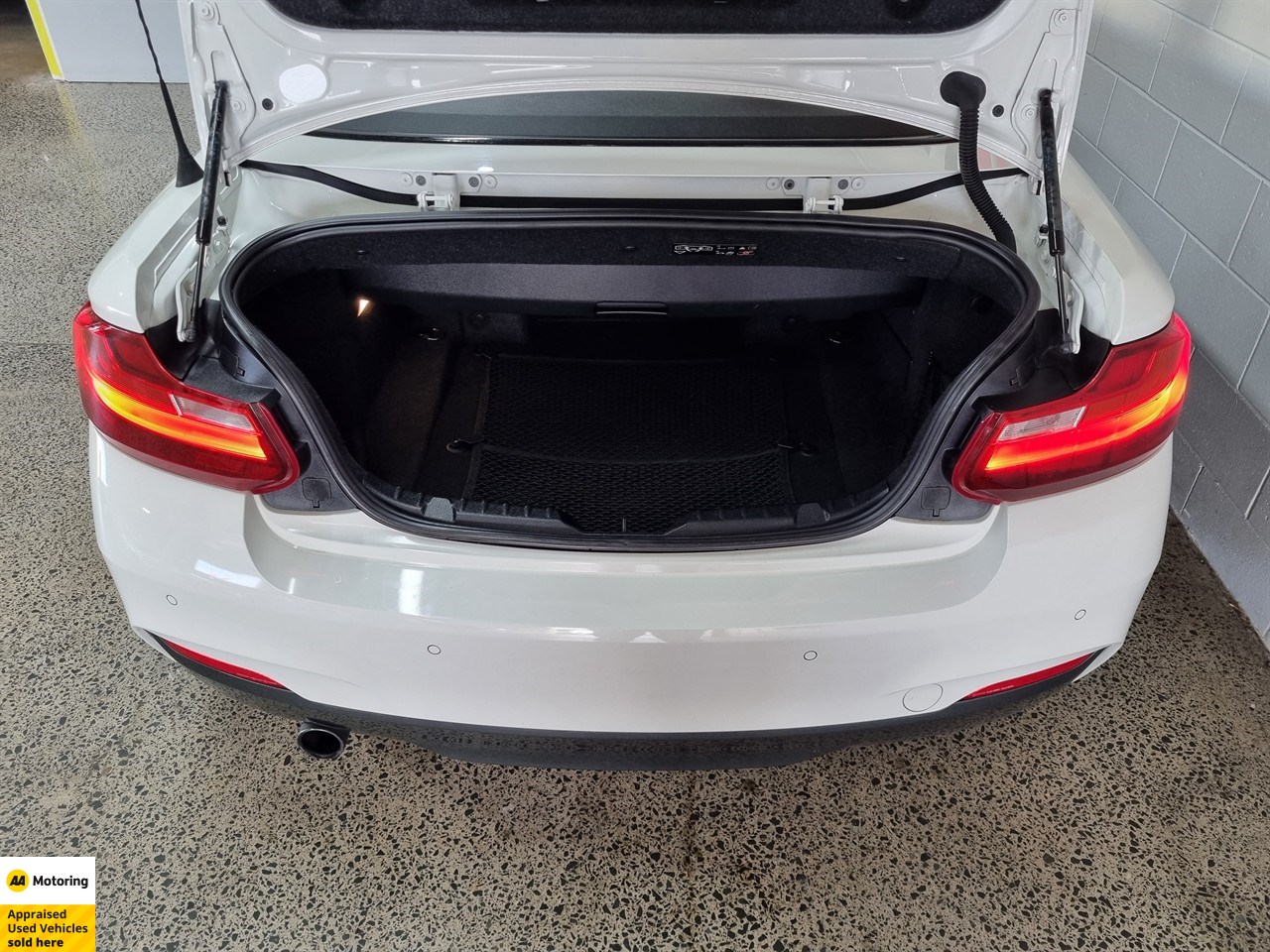 2015 BMW 220i