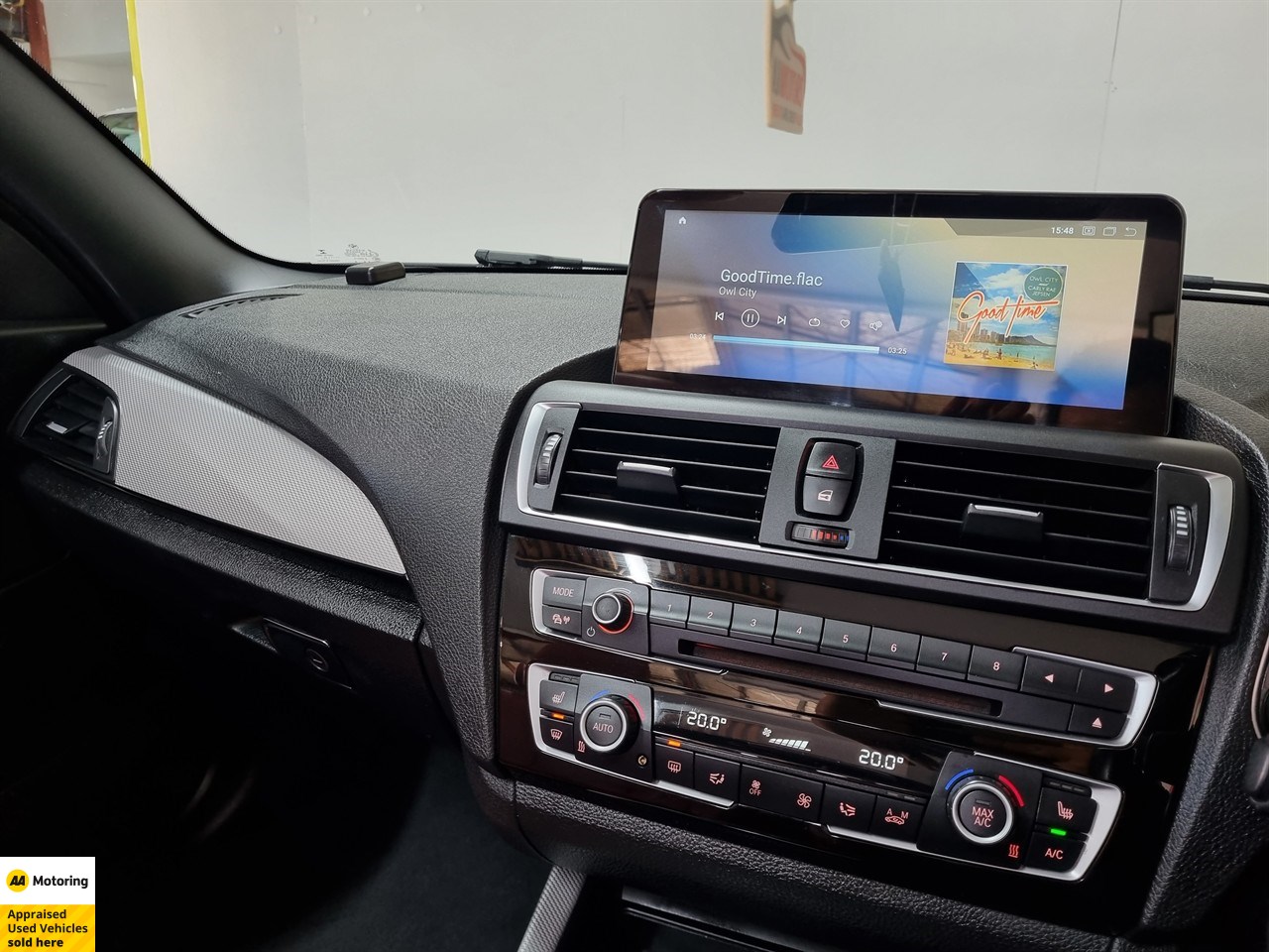 2015 BMW 220i