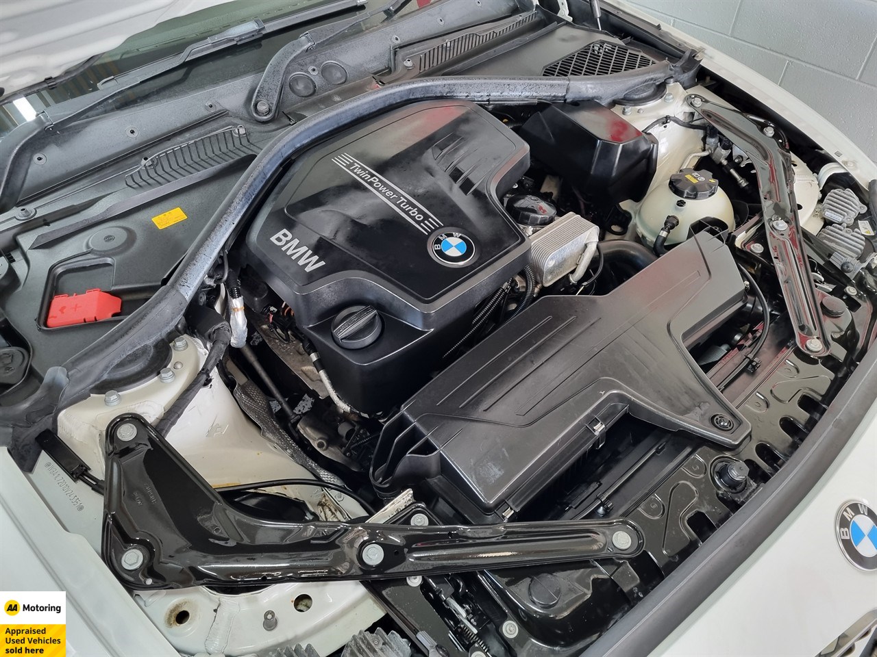 2015 BMW 220i