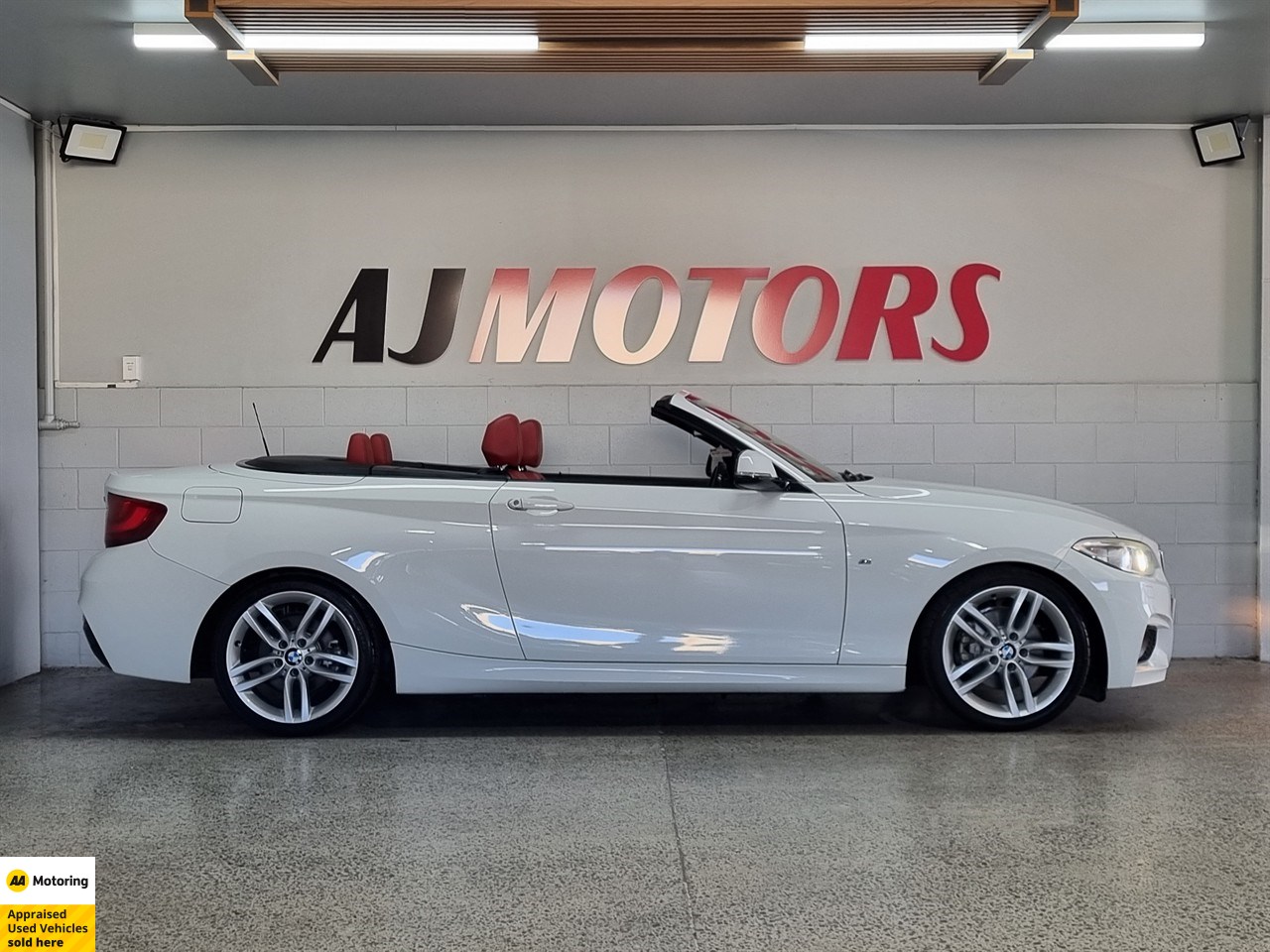 2015 BMW 220i