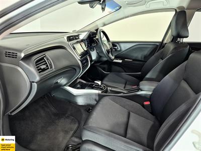 2015 Honda Grace - Thumbnail