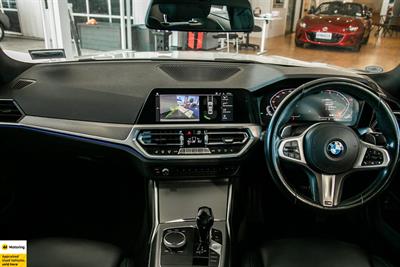 2019 BMW 320i - Thumbnail