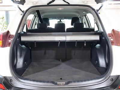 2014 Toyota RAV4 - Thumbnail