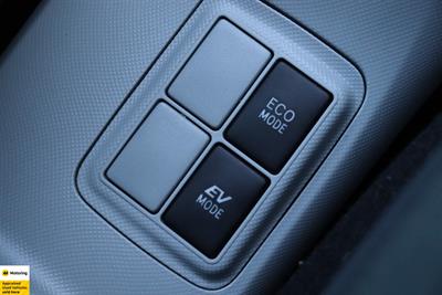 2012 Toyota Aqua - Thumbnail