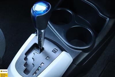 2012 Toyota Aqua - Thumbnail