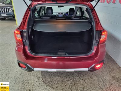 2015 Subaru Outback - Thumbnail