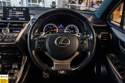 2016 Lexus NX 300h - Thumbnail