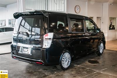 2012 Honda Step Wagon - Thumbnail