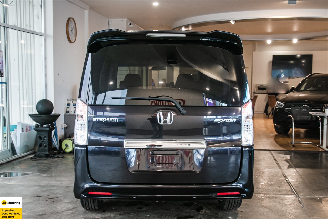 2012 Honda Step Wagon